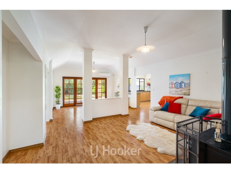 8 Westminster Avenue, West Busselton WA 6280