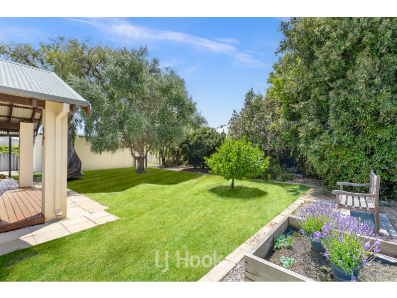 8 Westminster Avenue, West Busselton WA 6280