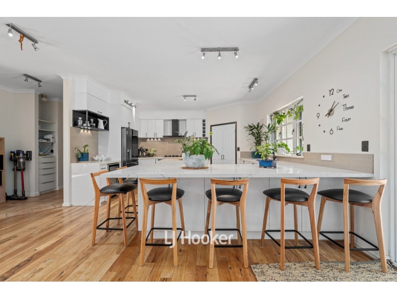 16 Newberry Road, Dunsborough WA 6281