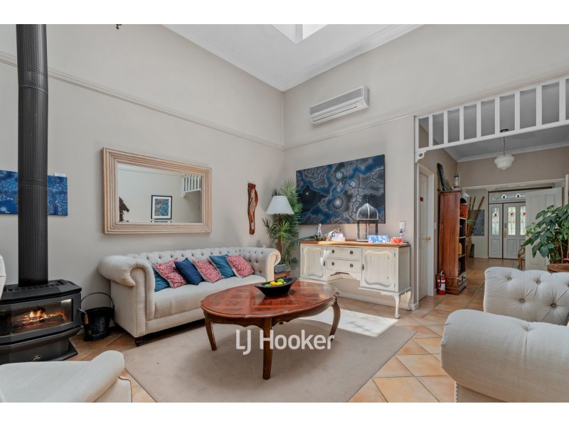 16 Newberry Road, Dunsborough WA 6281