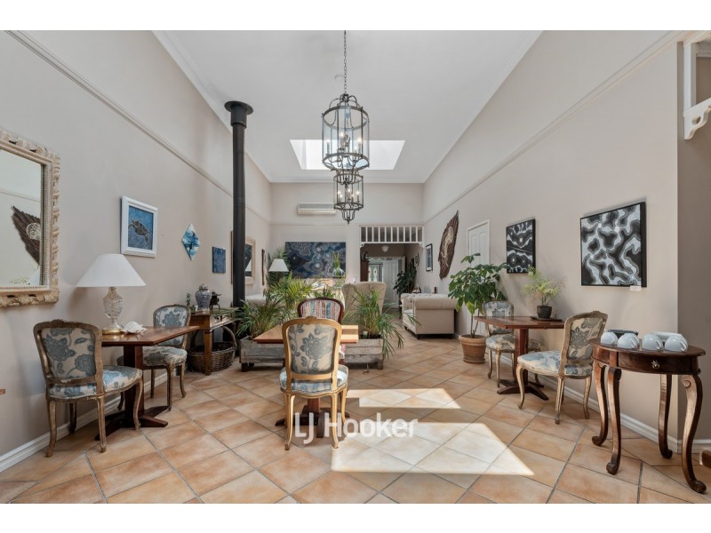 16 Newberry Road, Dunsborough WA 6281