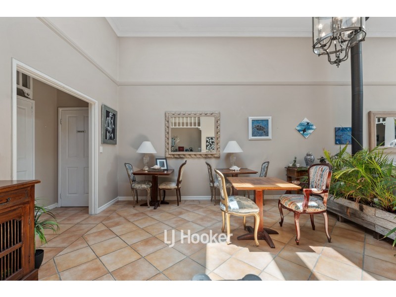 16 Newberry Road, Dunsborough WA 6281