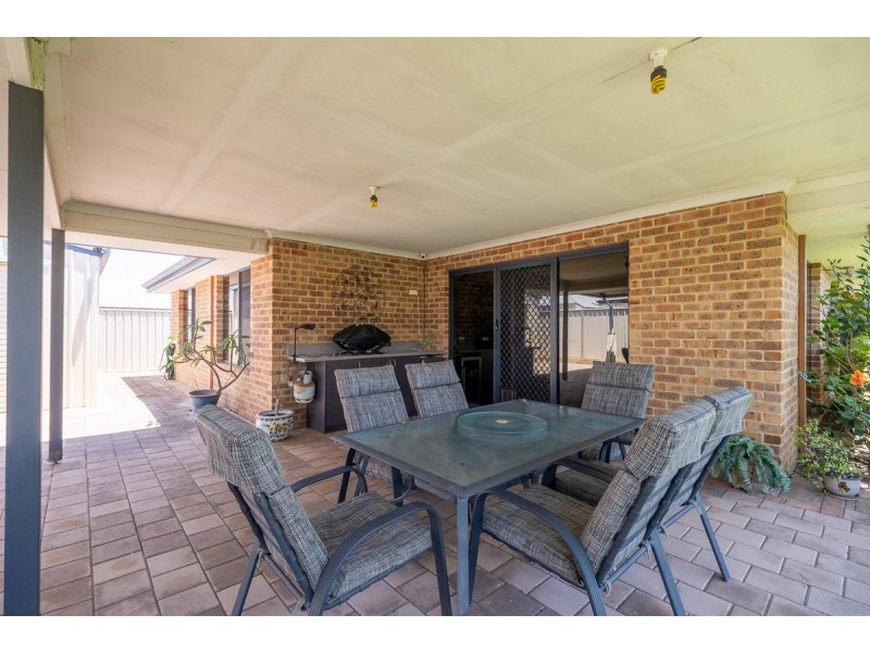 16 Pearl Link, Australind WA 6233