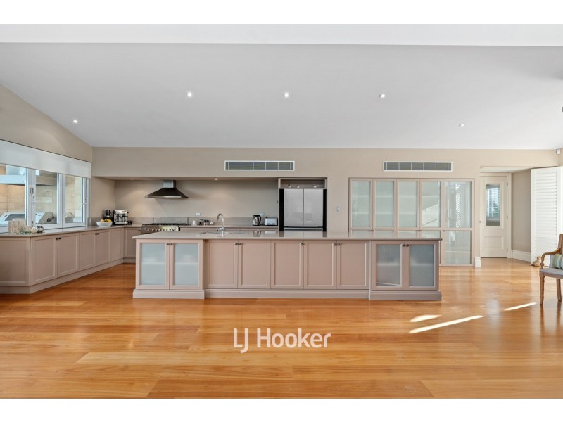 62 Summerville Crescent, Yallingup Siding WA 6282