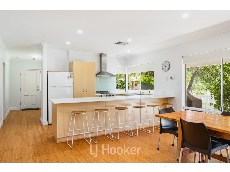 15 Davies Way, Broadwater WA 6280