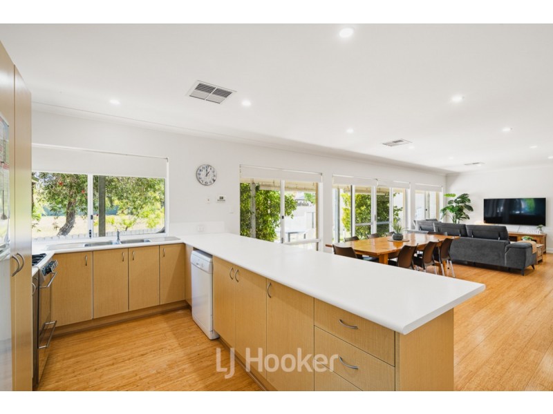 15 Davies Way, Broadwater WA 6280