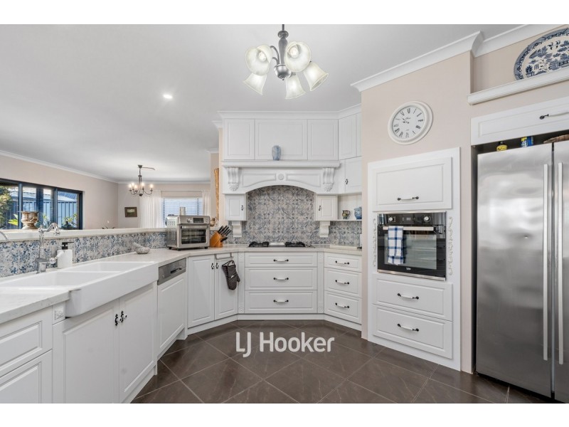 3 Lapwing Road, Dalyellup WA 6230