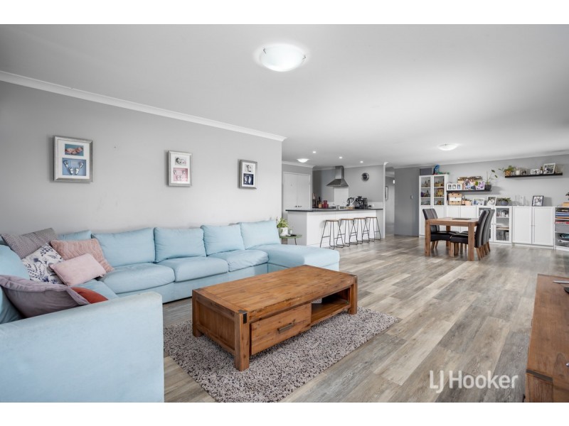 4 Sadler Circuit, Australind WA 6233