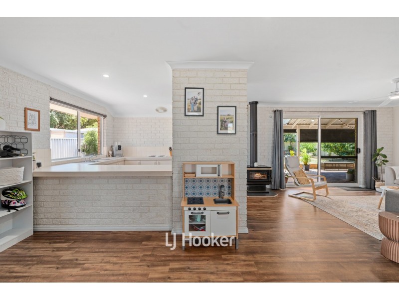 11 Garfield Drive, Australind WA 6233