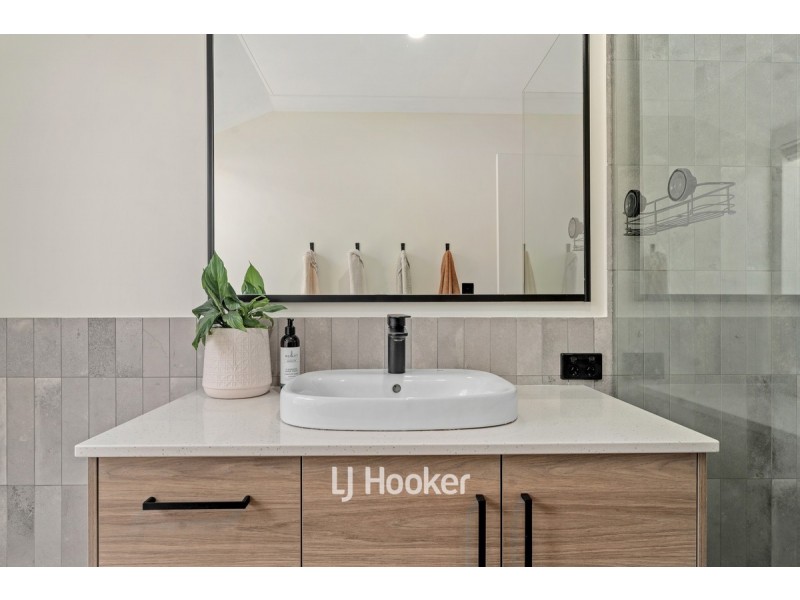 11 Garfield Drive, Australind WA 6233