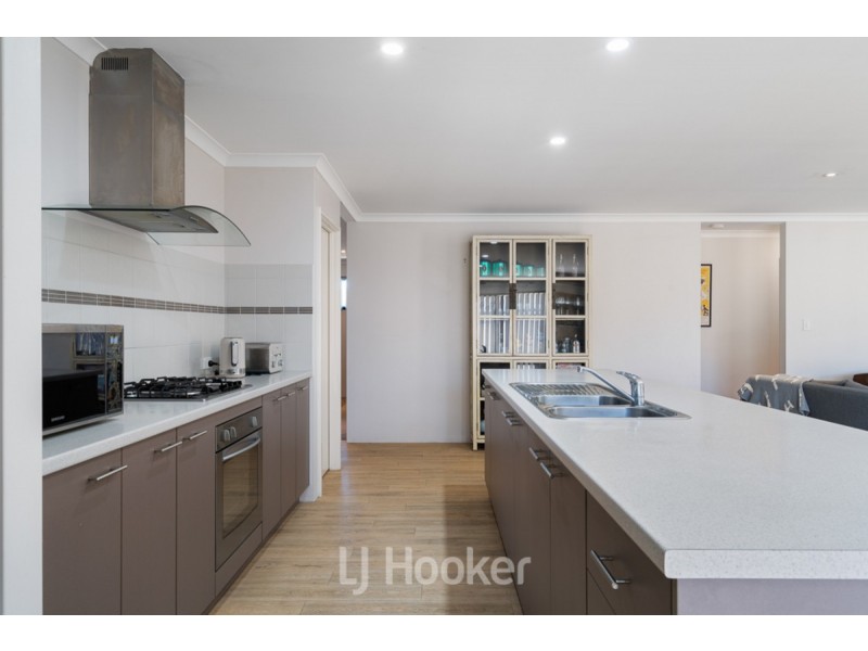 4 Daintree Loop, Yalyalup WA 6280