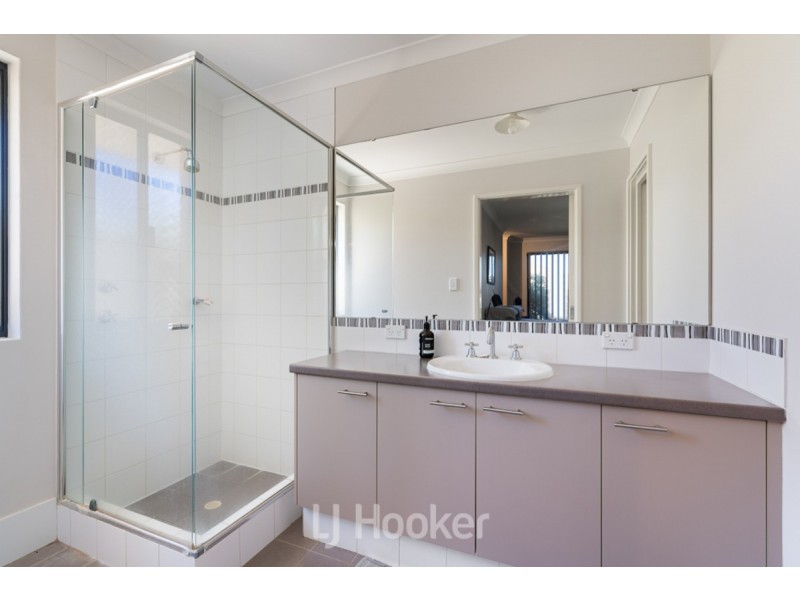 4 Daintree Loop, Yalyalup WA 6280