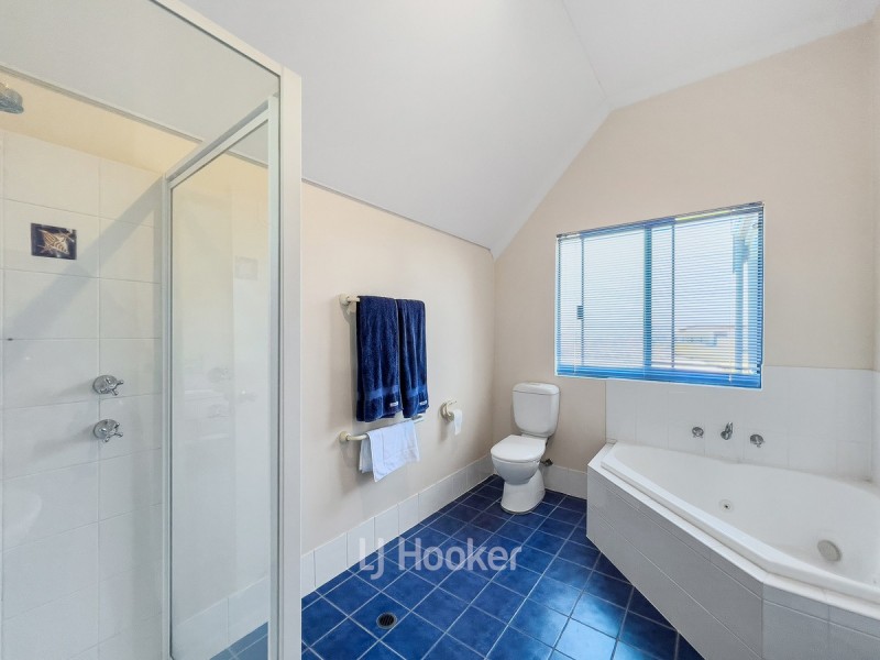 16/19 Spinnaker Boulevard, Geographe WA 6280