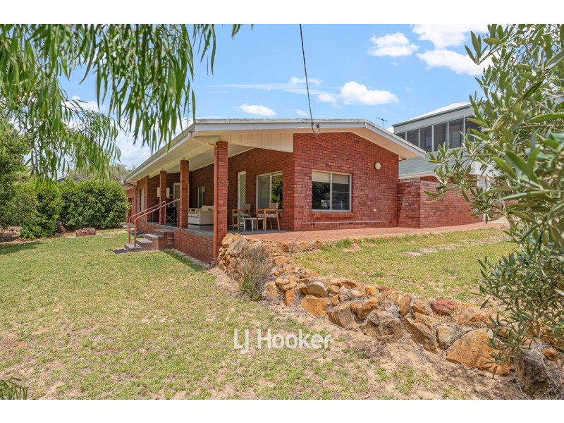 5 Finlayson Street, Dunsborough WA 6281
