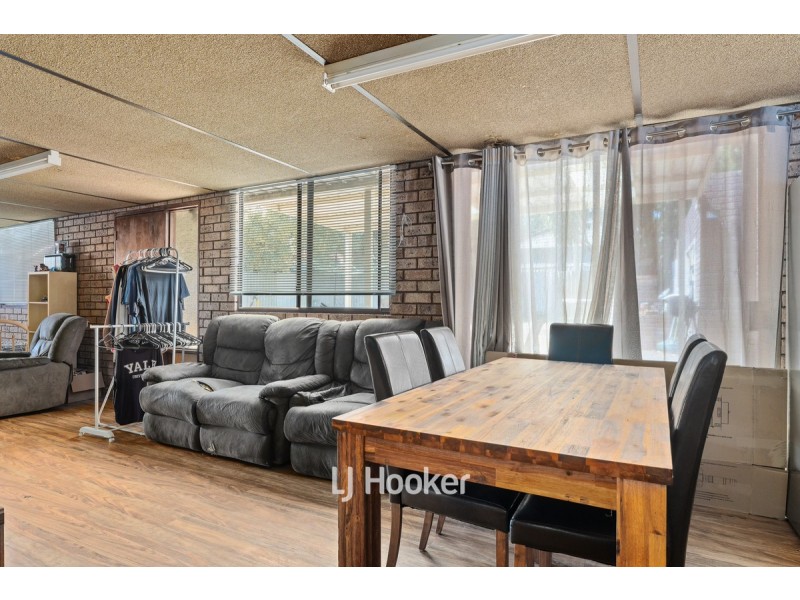 77 Hamilton Road, Eaton WA 6232