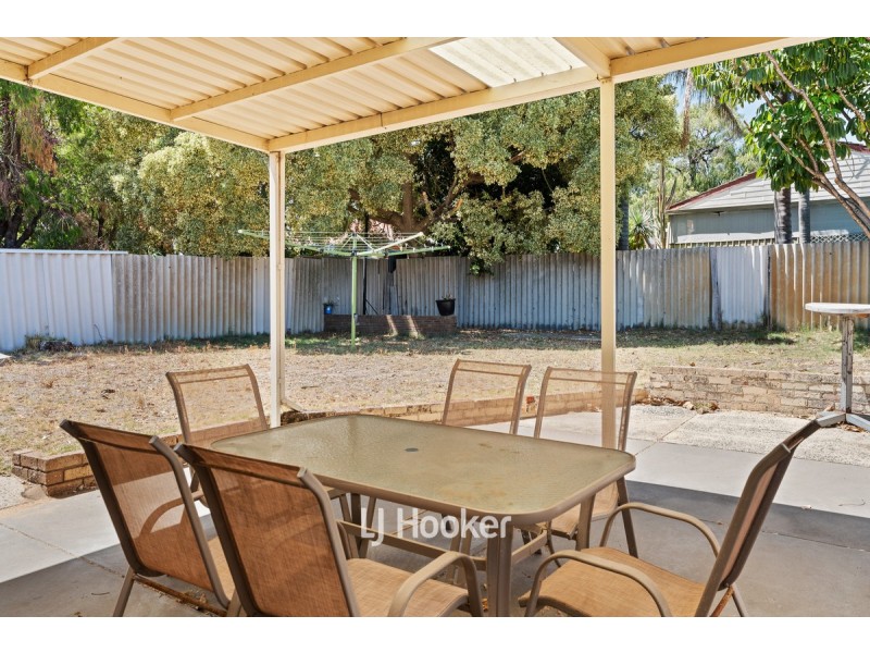 77 Hamilton Road, Eaton WA 6232