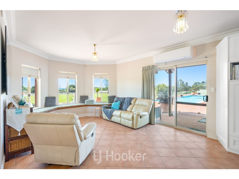 67 Floodgate Road, Wonnerup WA 6280