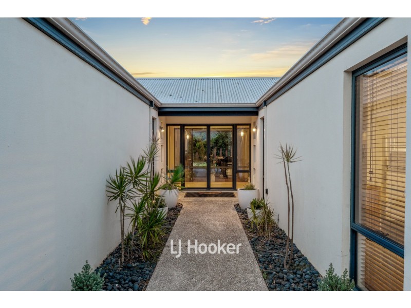 13 Ollis Street, Quindalup WA 6281