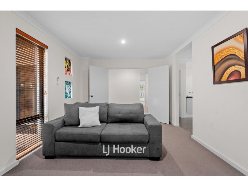 13 Ollis Street, Quindalup WA 6281