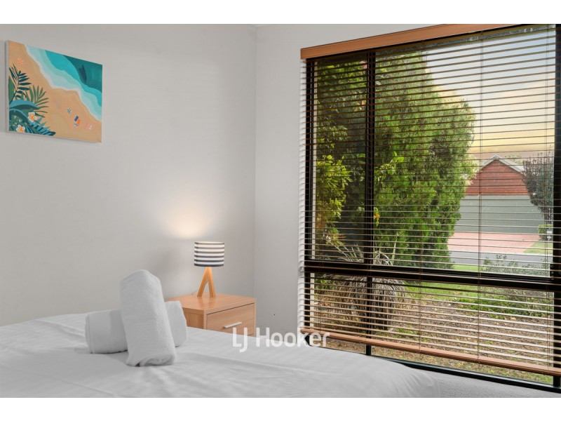 13 Ollis Street, Quindalup WA 6281