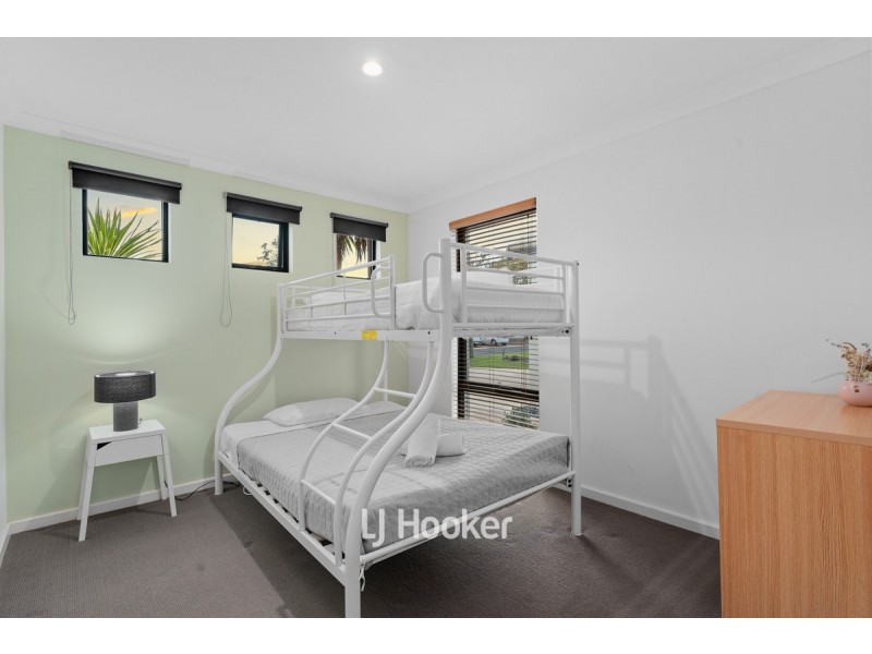 13 Ollis Street, Quindalup WA 6281