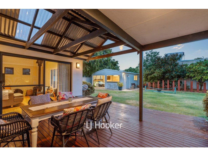 13 Ollis Street, Quindalup WA 6281