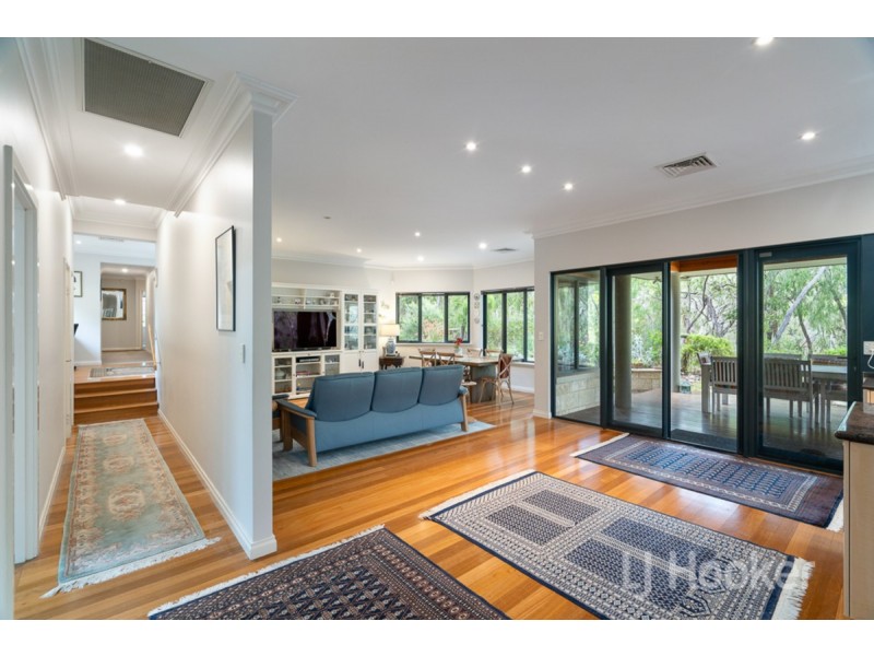 10 Bushland Close, Dunsborough WA 6281