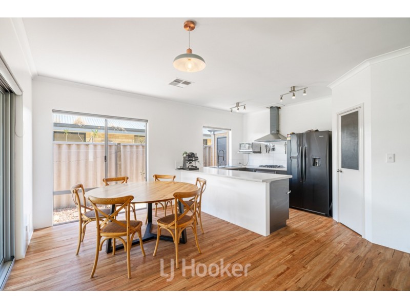 4 Gigondas Street, Yalyalup WA 6280