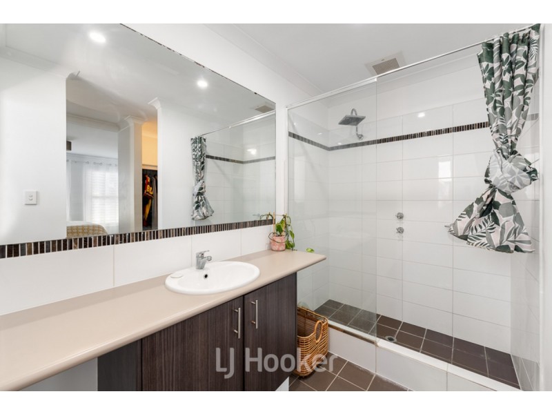 4 Gigondas Street, Yalyalup WA 6280
