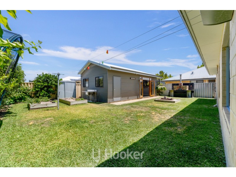 4 Gigondas Street, Yalyalup WA 6280