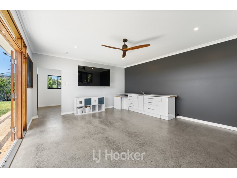 4 Gigondas Street, Yalyalup WA 6280