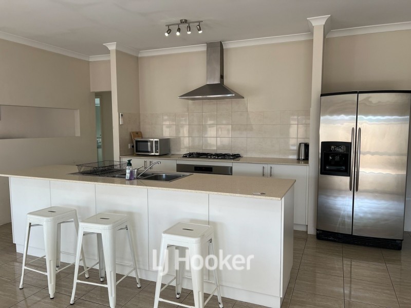 16 Stockyard Lane, Geographe WA 6280