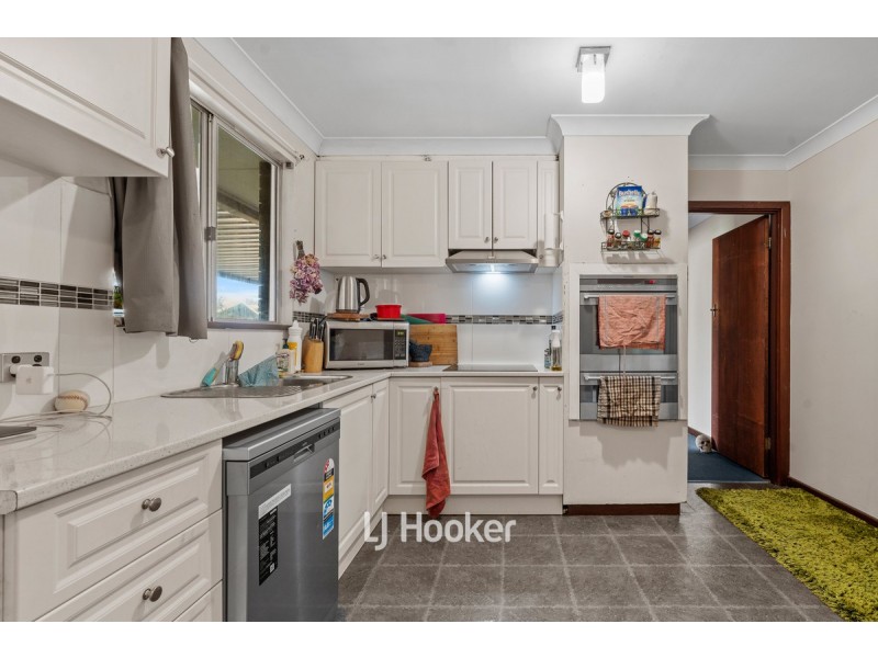 15 Saunders Street, Collie WA 6225