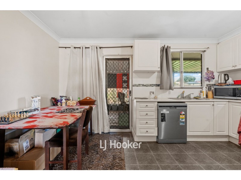 15 Saunders Street, Collie WA 6225