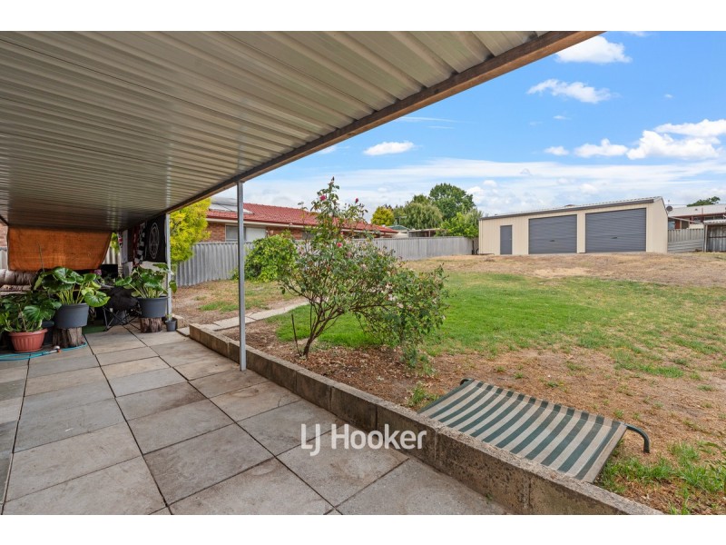 15 Saunders Street, Collie WA 6225