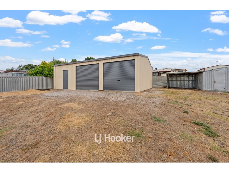 15 Saunders Street, Collie WA 6225