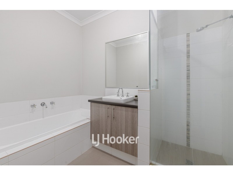 3 Angove Street, Dalyellup WA 6230