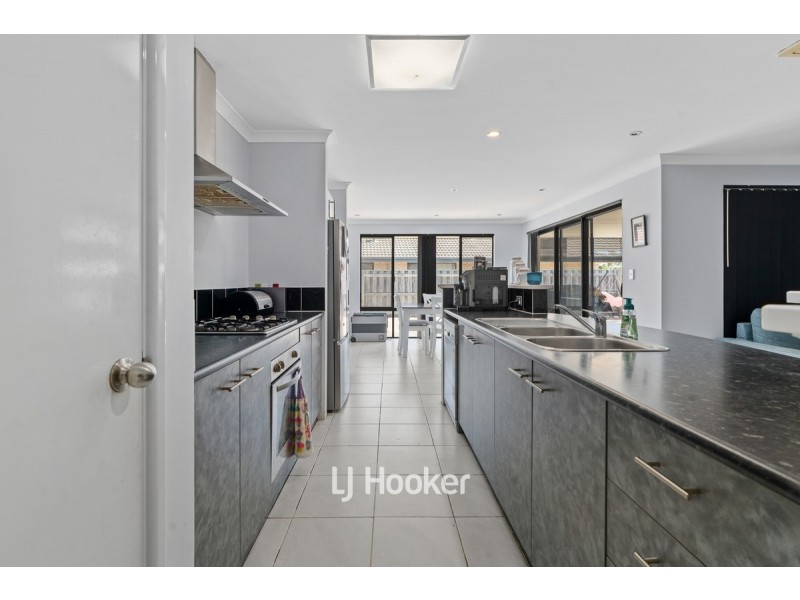 83 Burleigh Drive, Australind WA 6233