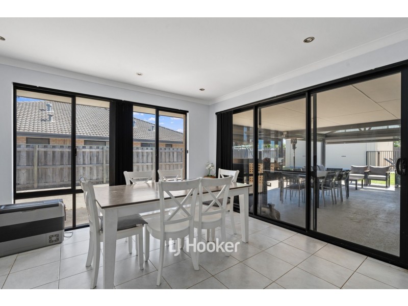 83 Burleigh Drive, Australind WA 6233