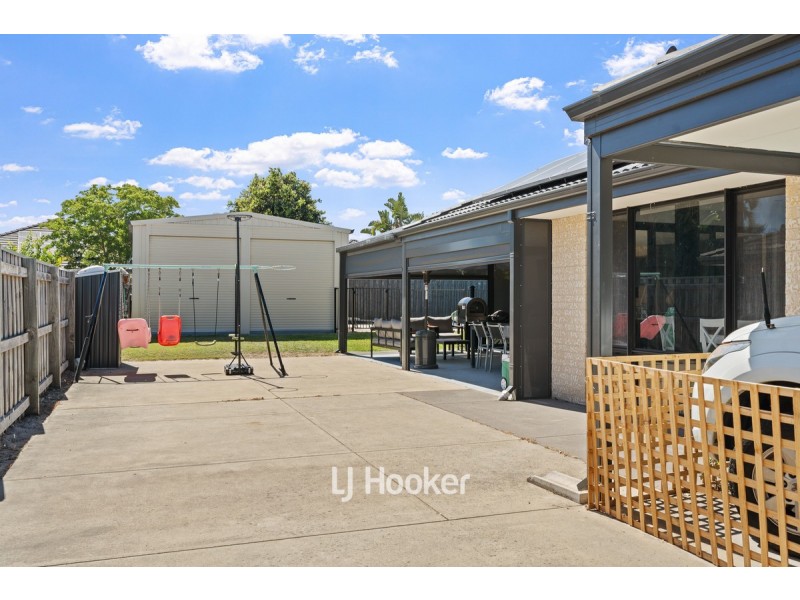 83 Burleigh Drive, Australind WA 6233