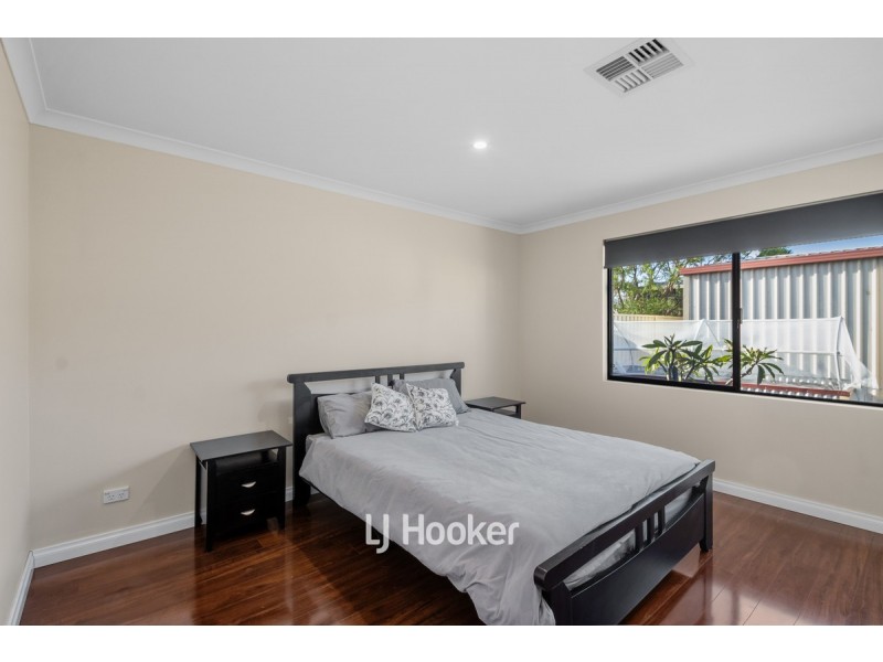 10 Peninsula Lakes Drive, Eaton WA 6232