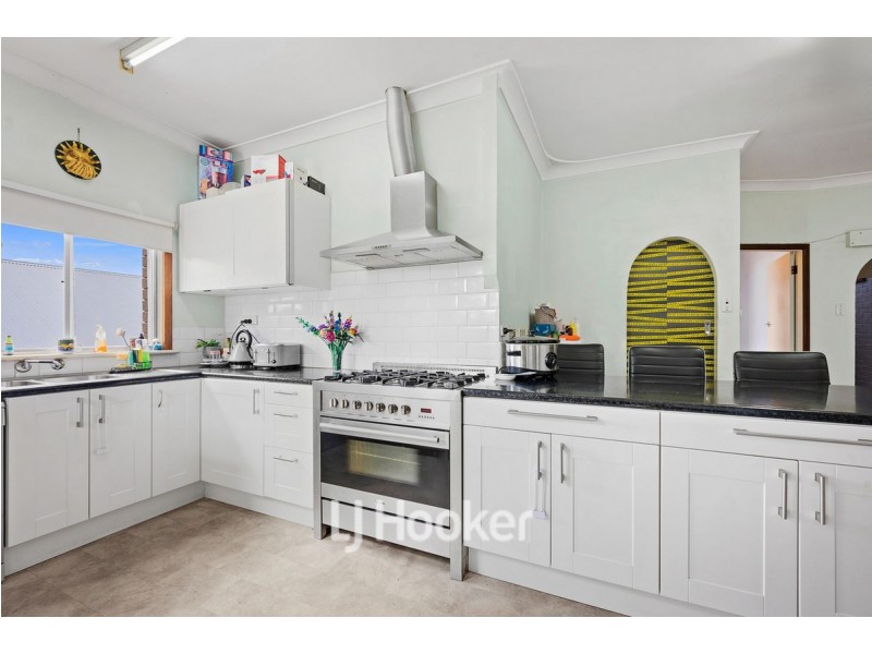 98 Hamilton Road, Eaton WA 6232