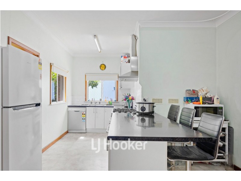 98 Hamilton Road, Eaton WA 6232