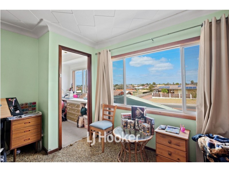 98 Hamilton Road, Eaton WA 6232