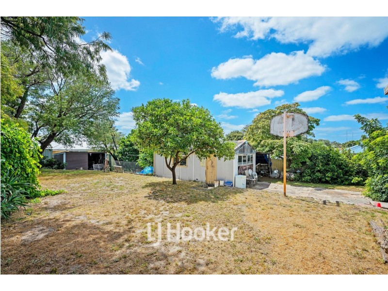 98 Hamilton Road, Eaton WA 6232