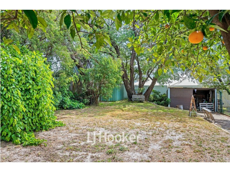 98 Hamilton Road, Eaton WA 6232