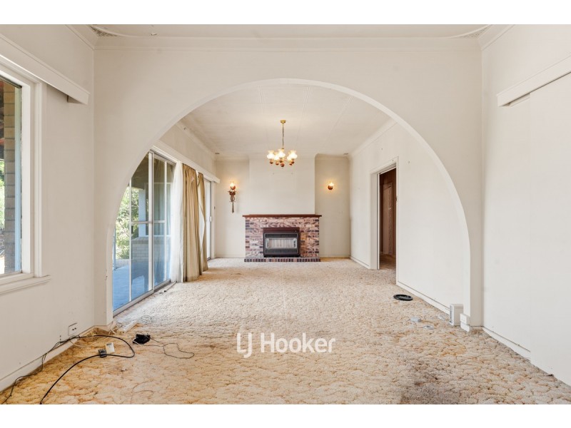 16 Churchill Drive, South Bunbury WA 6230