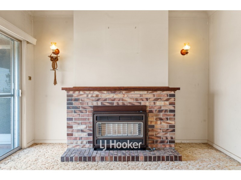 16 Churchill Drive, South Bunbury WA 6230