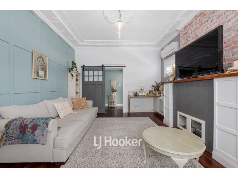 18 Sampson Road, Bunbury WA 6230