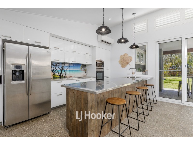 18 Sampson Road, Bunbury WA 6230